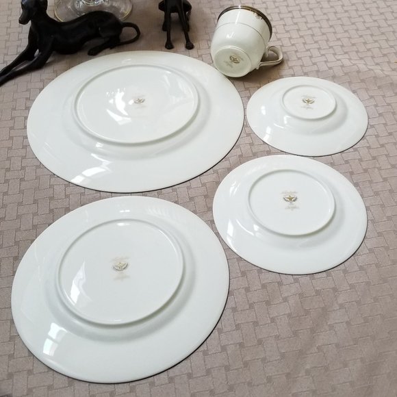Noritake Lady Quentin 5 Piece Place Setting****EXCELLENT CONDITION**** - Picture 7 of 8